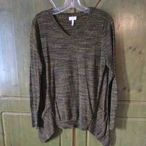 LOGO by Lori Goldstein Olive Green Knit Top with Shark Bite hem EUC size Medium